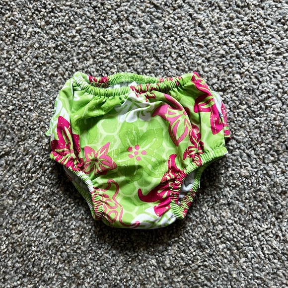 Ruffle Butt Swim Diaper - Picture 1 of 2